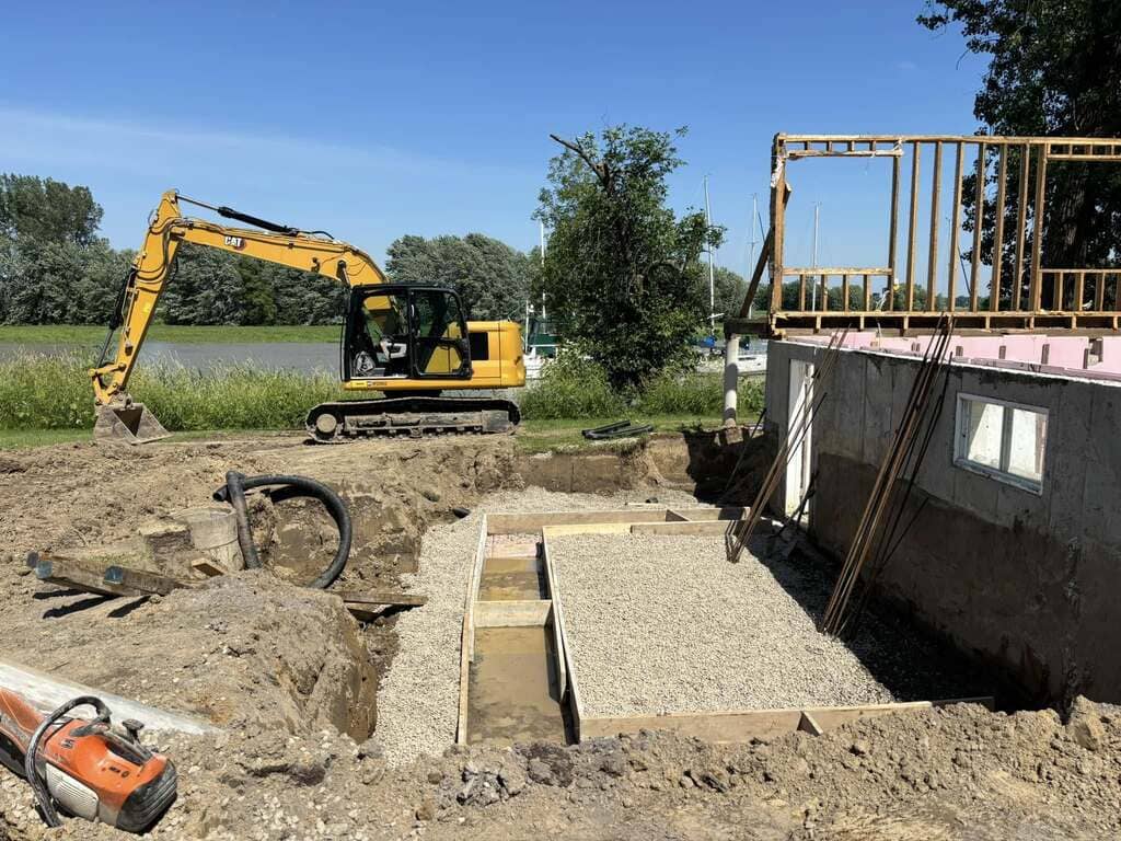 Chantier d'excavation résidentielle réalisé par l'équipe
